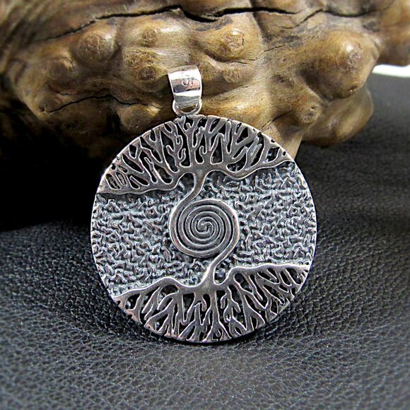 Solid 925 Sterling Silver Celtic Spiral and Roots Tree of Life Viking Pendant - Picture 1 of 9